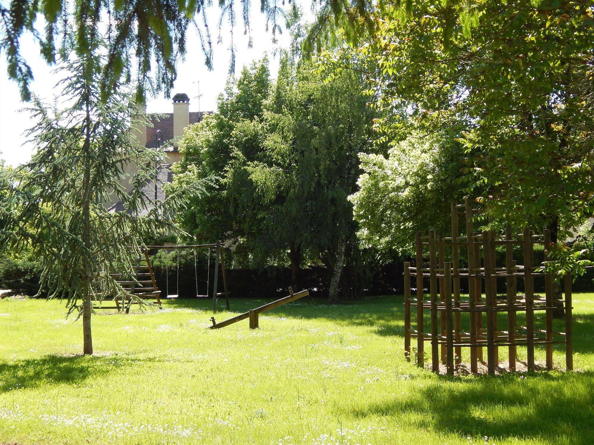 Hotel Du Parc Thonac Exterior foto